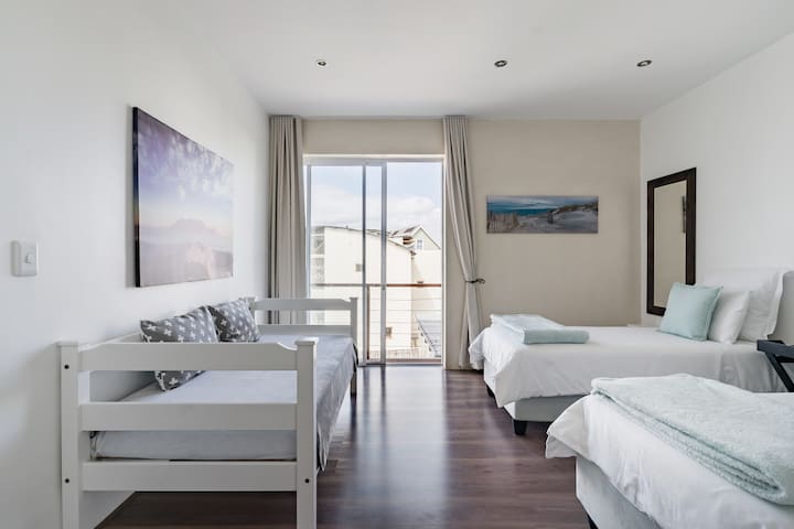 Architectural Home with Private Pool and Sea Views gallery image 2