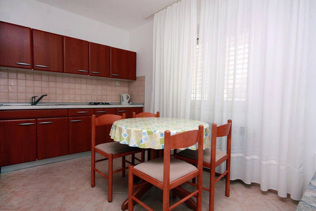 Dining room, Surface: 8 m²