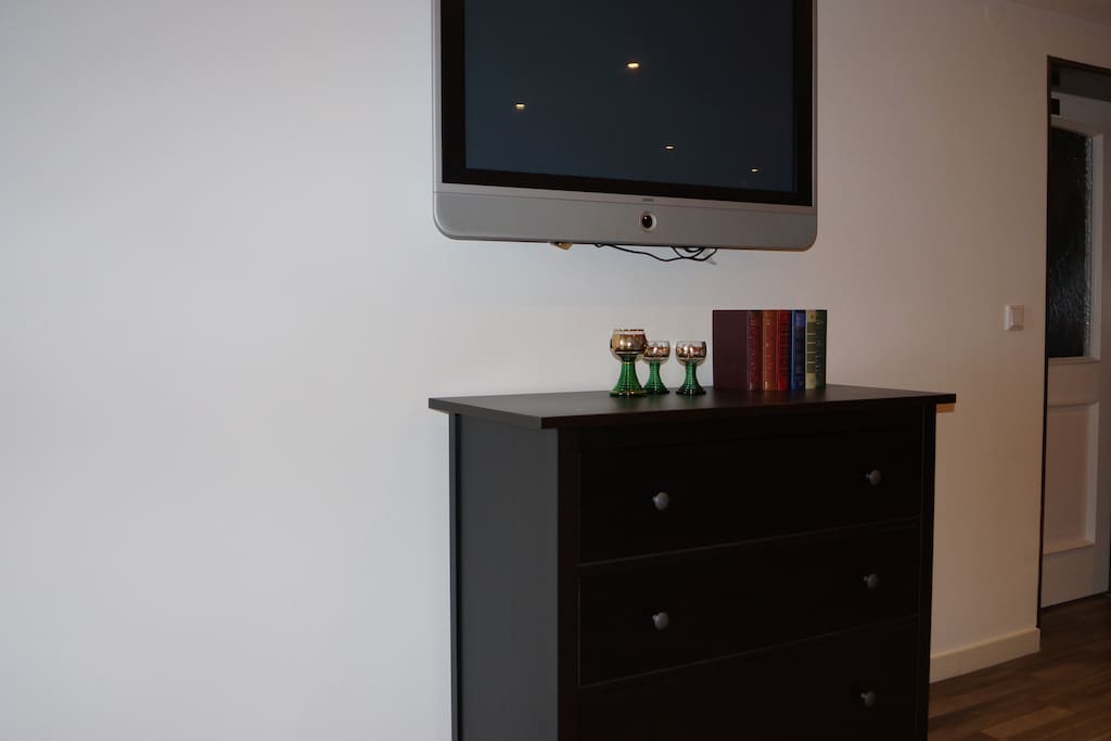 Wohnzimmer mit Fernseher