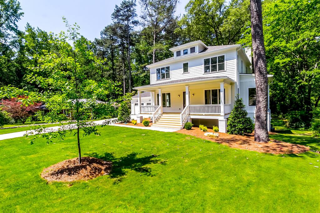 Beautiful New Buckhead Home! Convenience & Luxury! Houses for Rent in