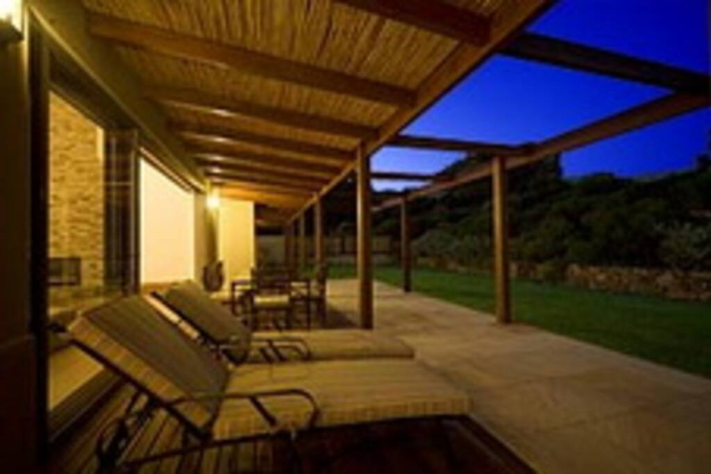 Outside entertainment bbq/braai area