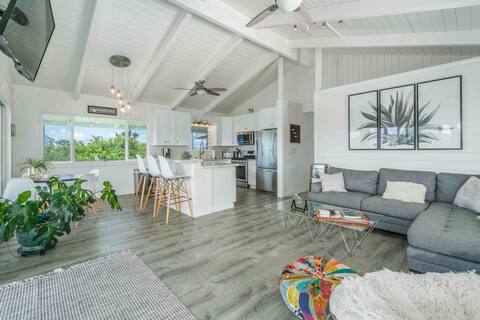 Luxury Ocean view Home near Akaka falls w/ Hot tub