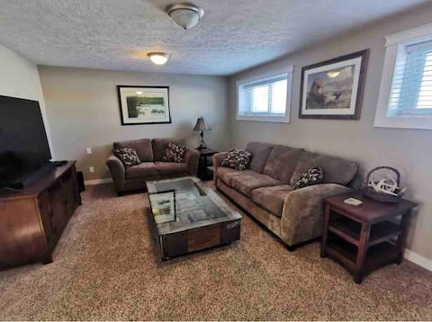 Cardston Hilltop House, fully renovated 4 bedroom