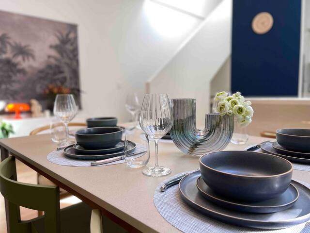 Elegant Mosman 4B Home at Center gallery image 5