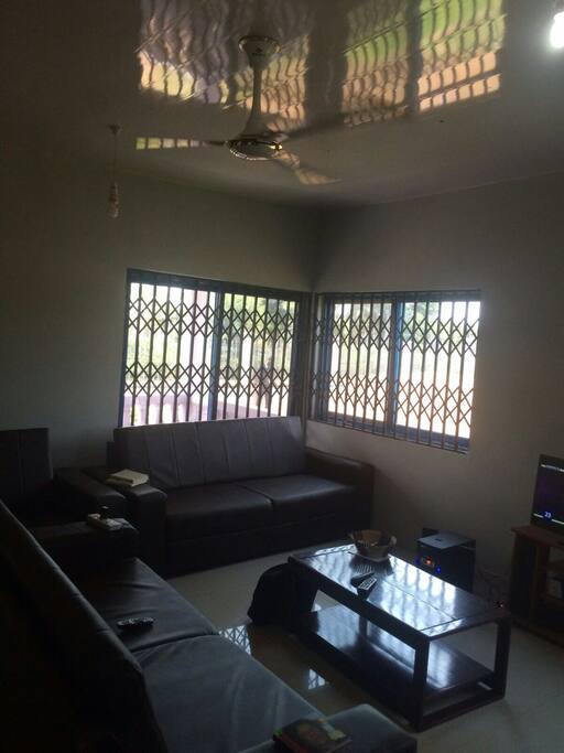 Lounge to relax and catch up with some sport and internet