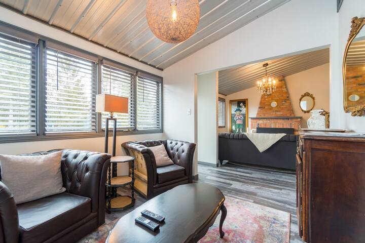 Fab Belfountain Home.3 mins to Caledon Ski Club