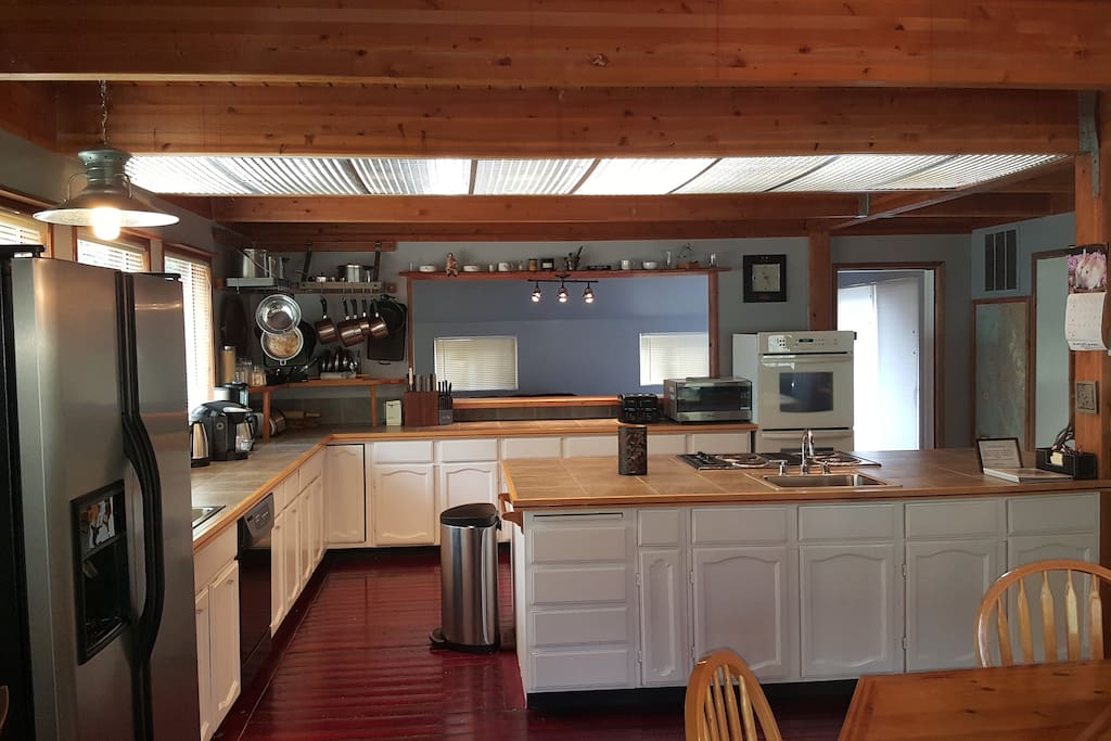 large chef's kitchen