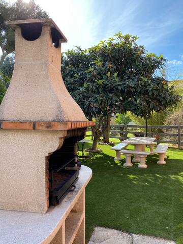 Masía Can Gemenut, a 50m de la playa. gallery image 3