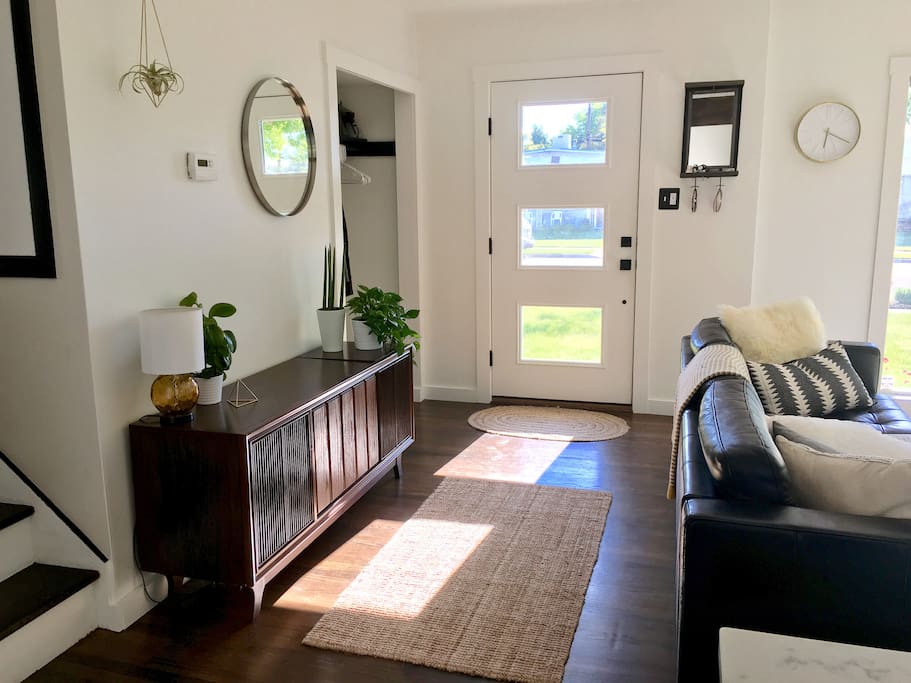 Plenty of natural light through our mid century door and large front window