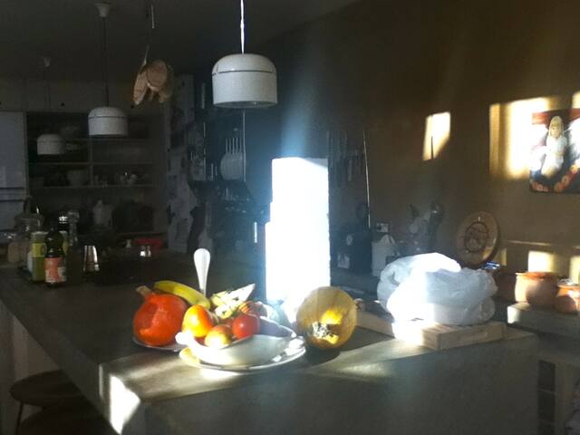 Charmante maison dans un îlot verdoyant gallery image 4