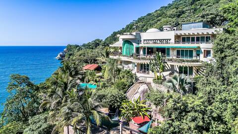 Ocean Frontage Villa For Rent