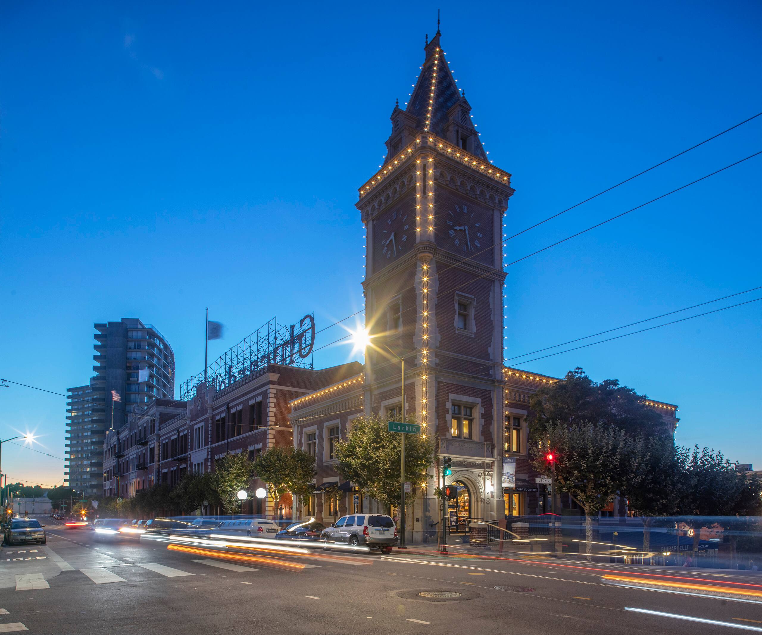 Condo in San Francisco · ★4.91 · 2 bedrooms · 2 beds · 2 baths - Image 17