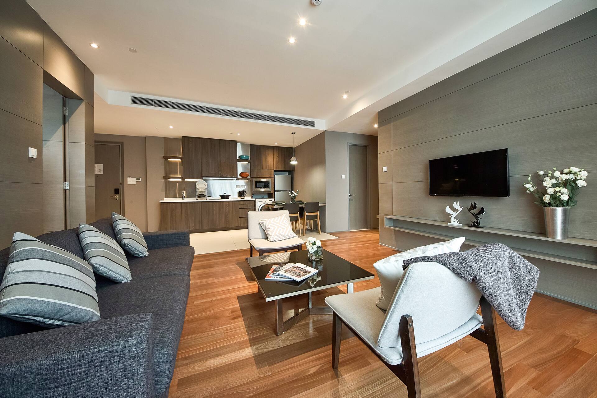 VE Hotel & Residence