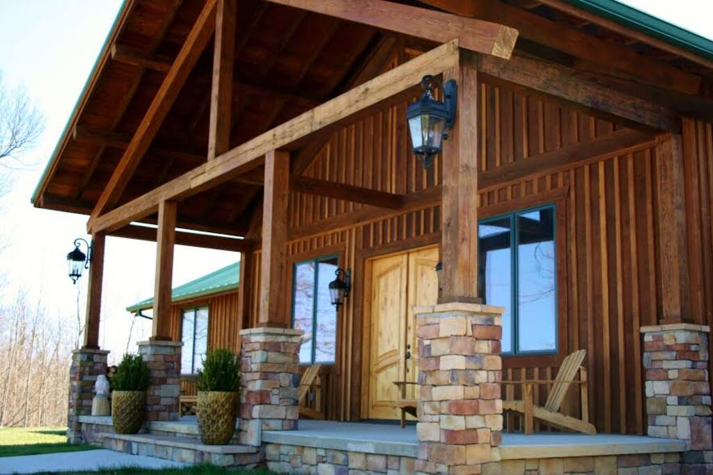 Front entrance to the lodge. Nice spot to sit and relax.