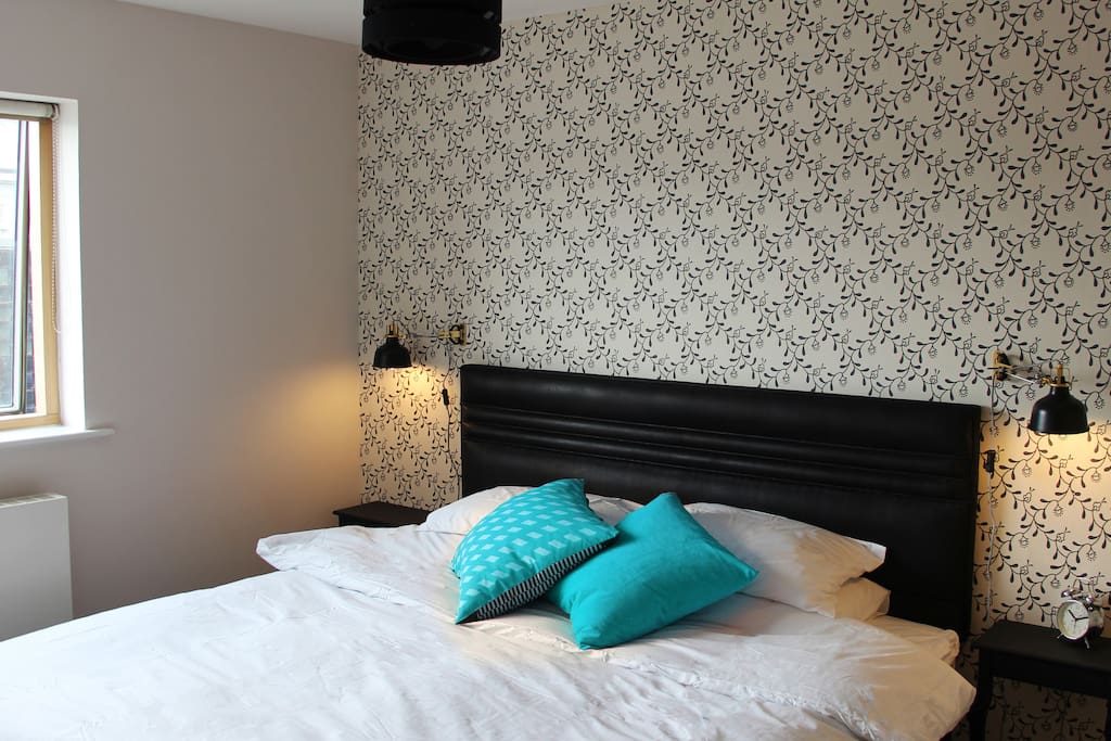 King sized bed