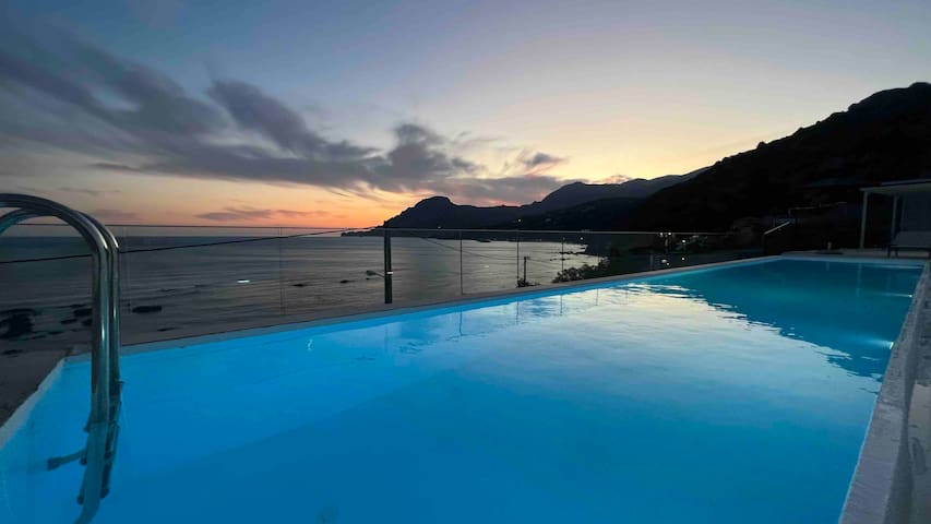 villa nostos Plakias beachfront sea view and pool gallery image 2