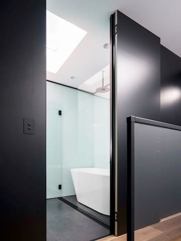 Architecturally Designed Home gallery image 4