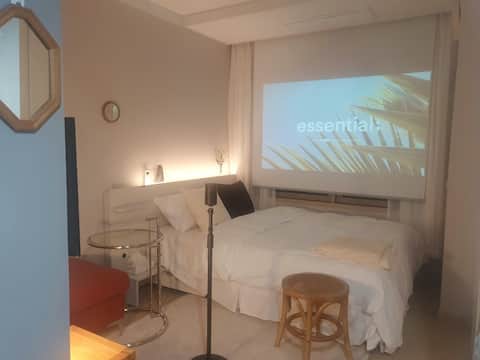 Guil Station City View_Healing space in the city center
# Gocheok Dome Motion Bed Beam Projector illy coffee