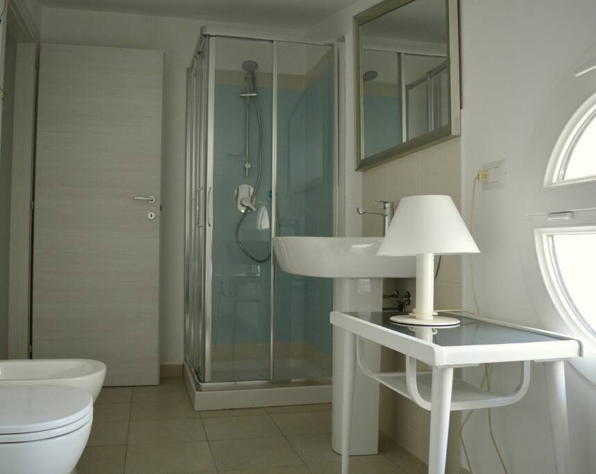 Bagno piano superiore.