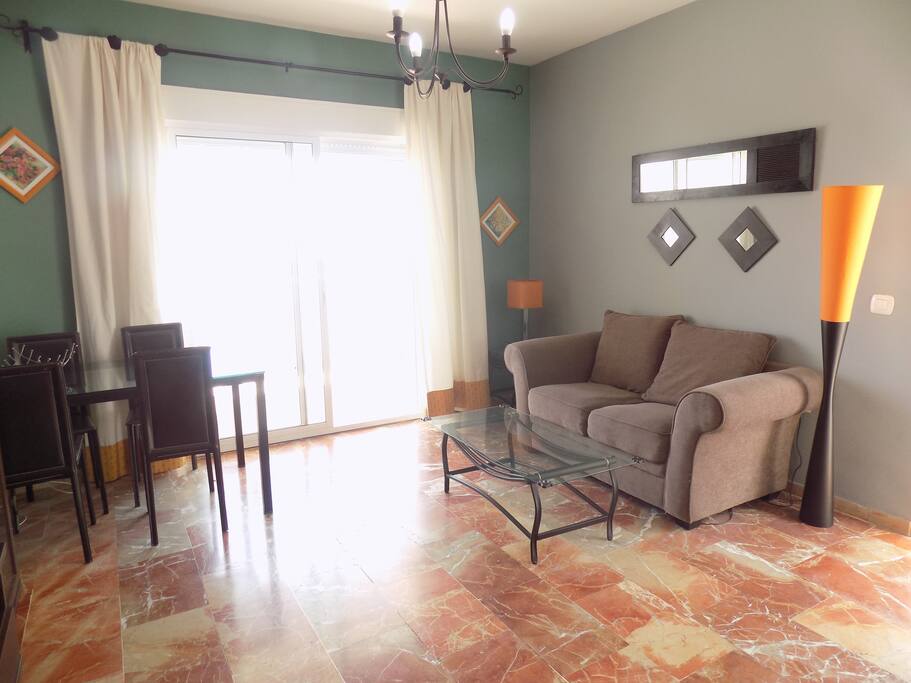 Salón con acceso a la terraza