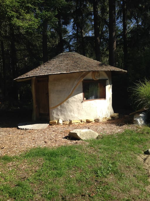 Straw bale massage office
