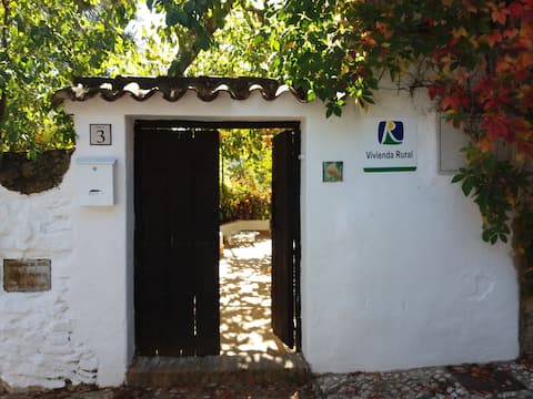 Anuncio de Airbnb popular: Casita el Collado 3, simplicity and VTAR tranquility en Huelva