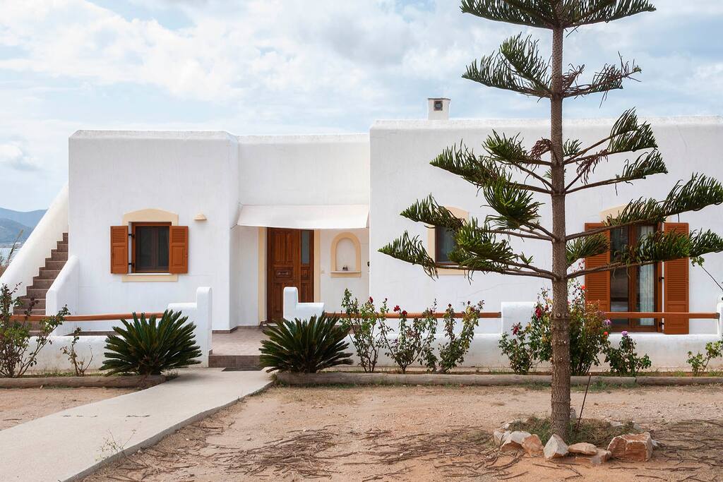 Exterior view of the house, 96m²