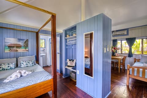 Sea View 2 Room Starfish A/C Garden Cabin w Porch