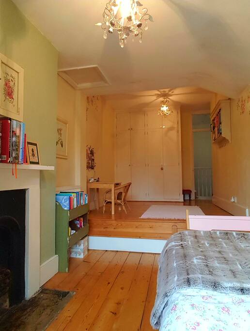 children's bedroom