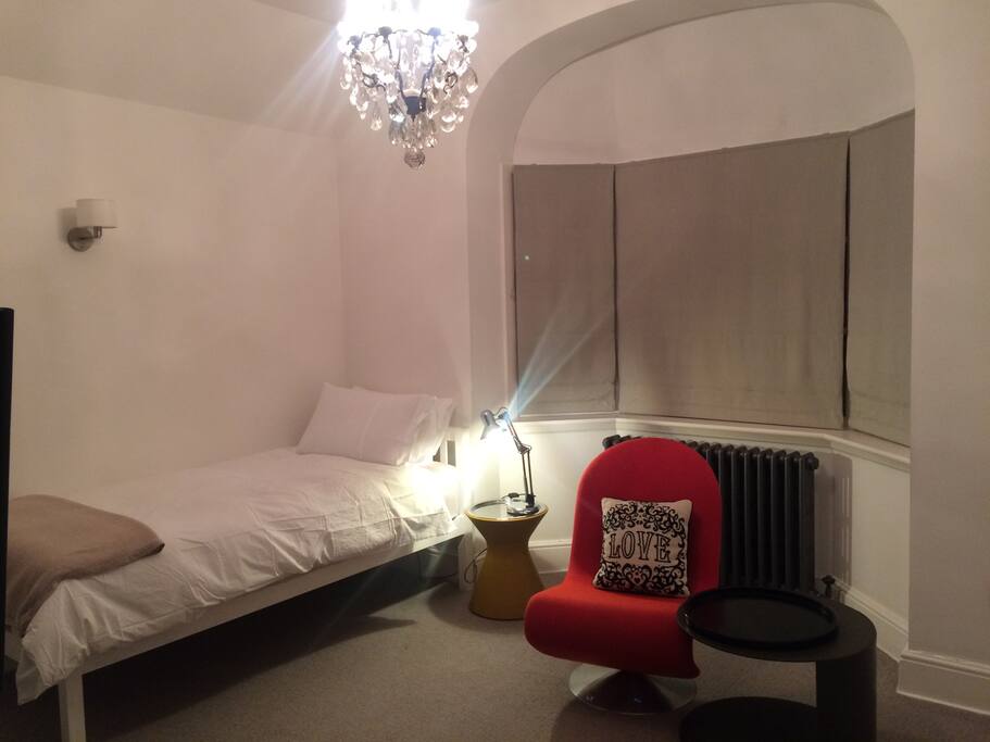 single bed with option for 2nd single