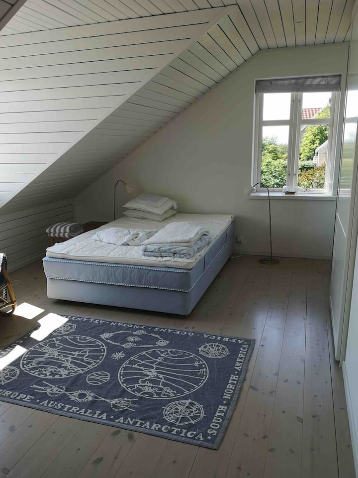 غرفة النوم 2