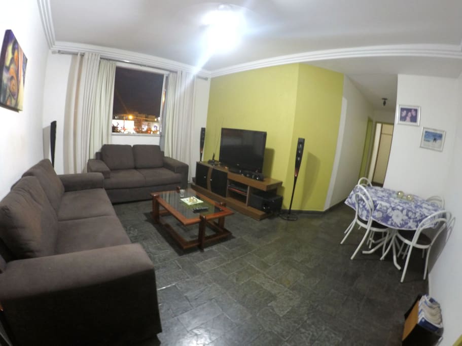Sala de estar com TV 42" e home teather
