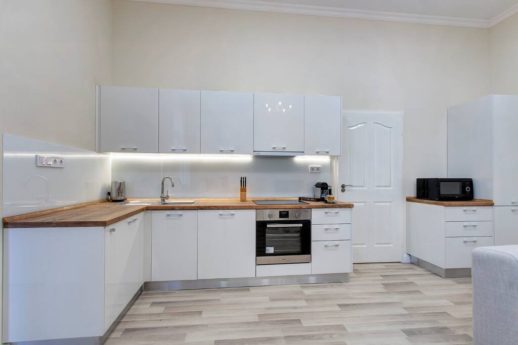 Fully equipped kitchen