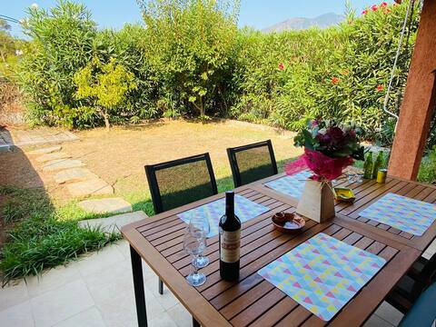 Mini-Villa with garden, 100 m from the sea, Prunete