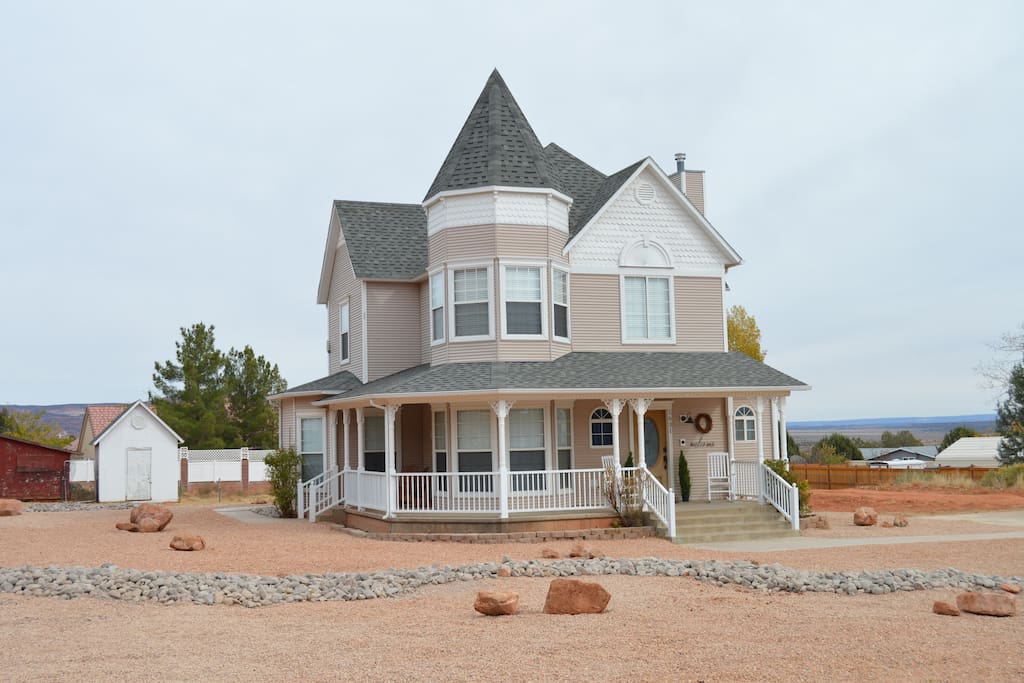 Top 100 Airbnb Rentals 2017 in Kanab, Utah