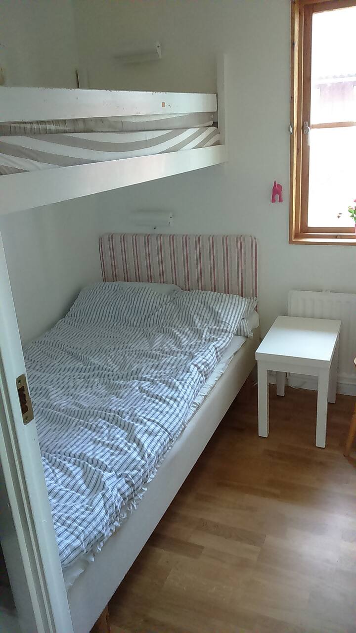 מיטת קומתיים