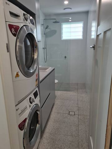 Brand new Family Home in the perfect location gallery image 5