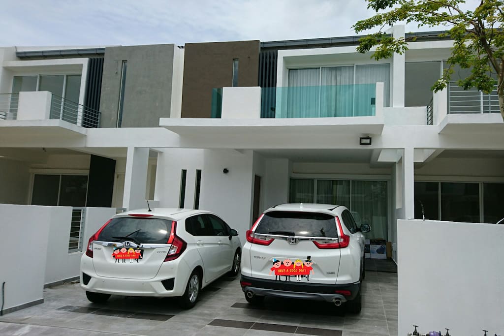 Day-time house external view.