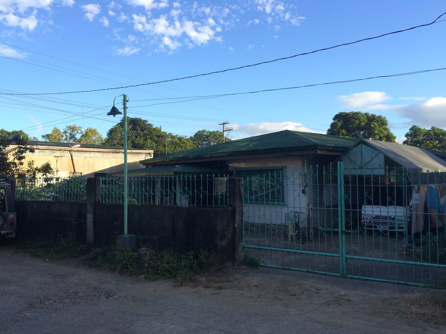 Gate