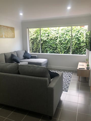 Elphin on Olive - FREE WIFI