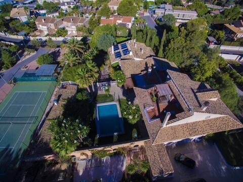 The Retreat House Alicante – Retreats & Vacations