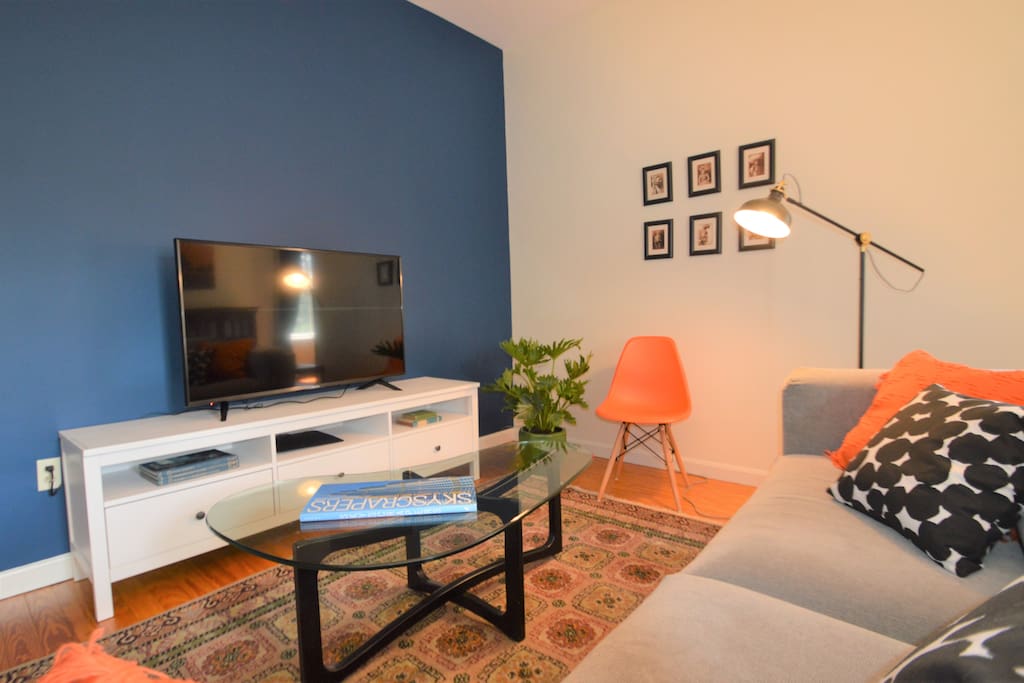 The smart TV is netflix, hulu, and amazon prime ready and has an antenna for local broadcast stations.