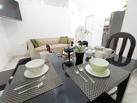 3. Air Conditioning/High-speed Wifi/Central/Second Floor.