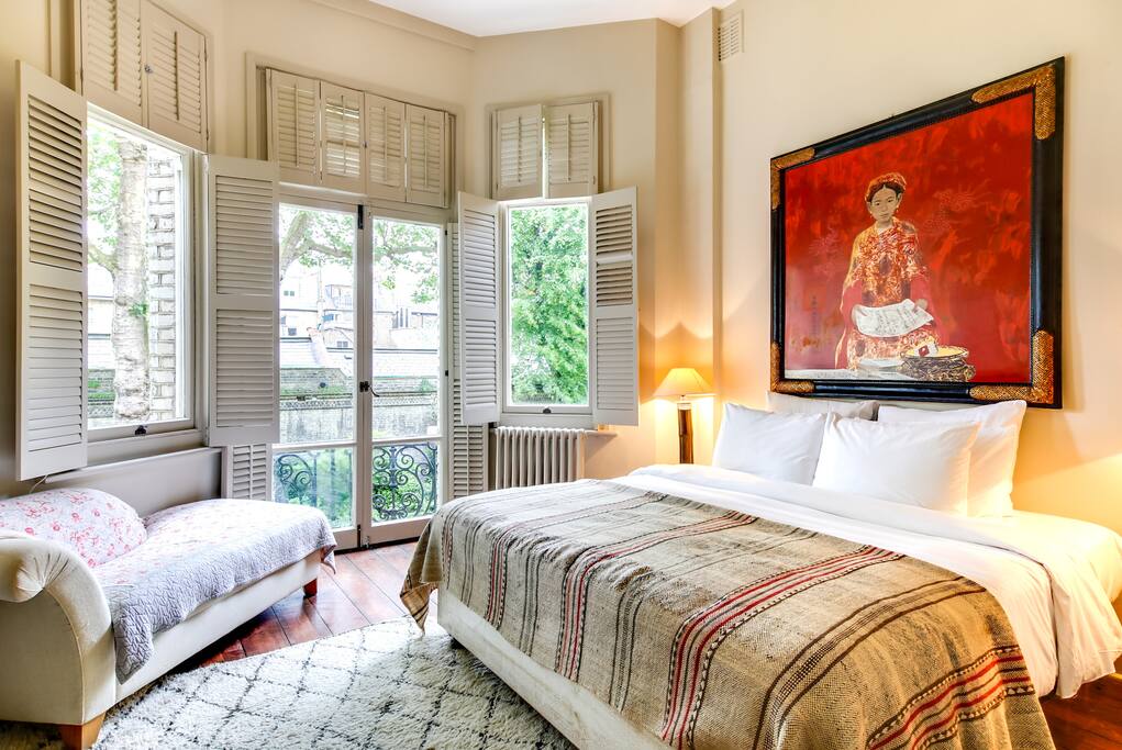 Welcome to the master bedroom!