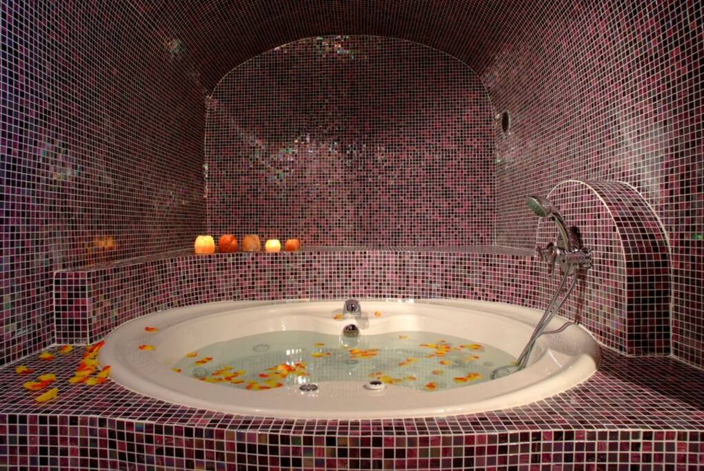 Bathtub