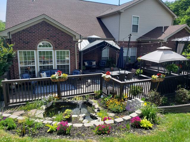 Home Away from Home (w/Theater Room, Pool & Spa) gallery image 3