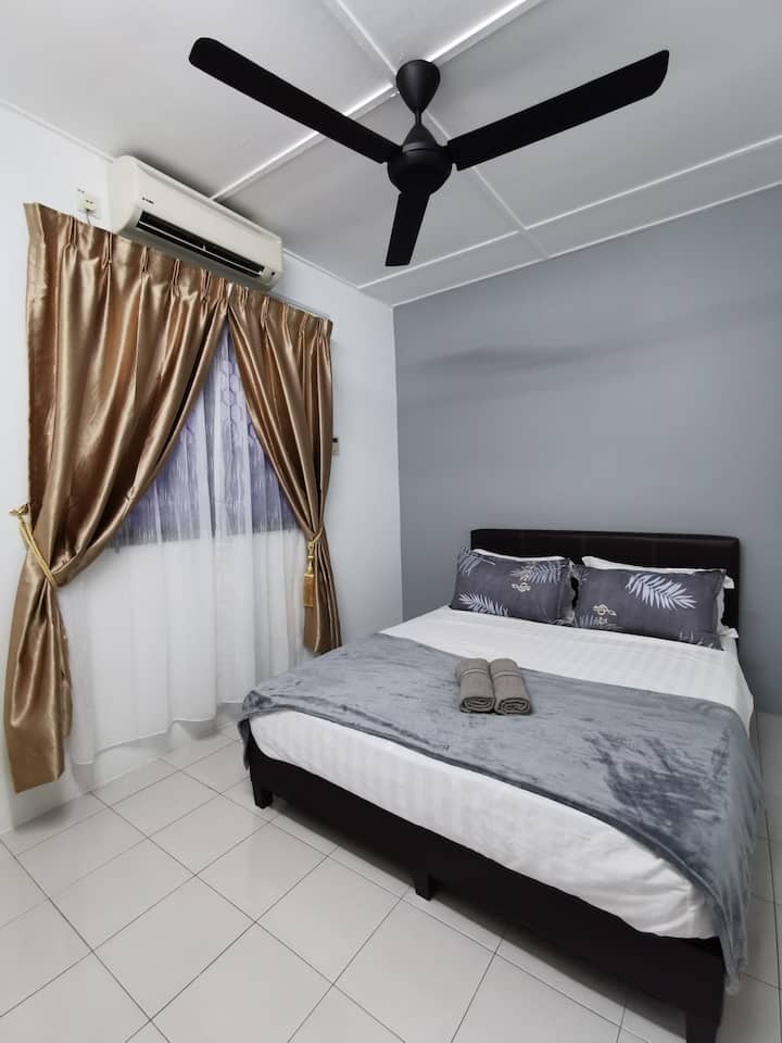 Frist soba BRAČNI KREVET (ŠIRINE 150-179 CM