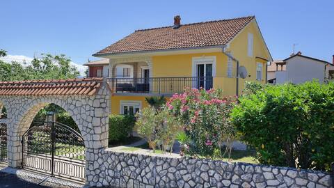 Holiday House for 5 persons with pool