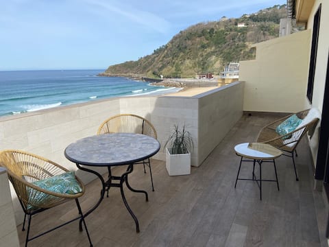 BrisasVTSanSebastian.Zurriola. sea views