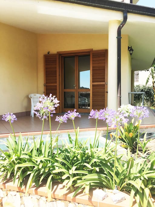 La veranda esterna della casa